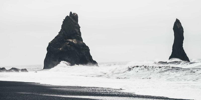 新兴市场债券投资全解析：高收益诱惑下的汇率风险、主权信用与配置机遇