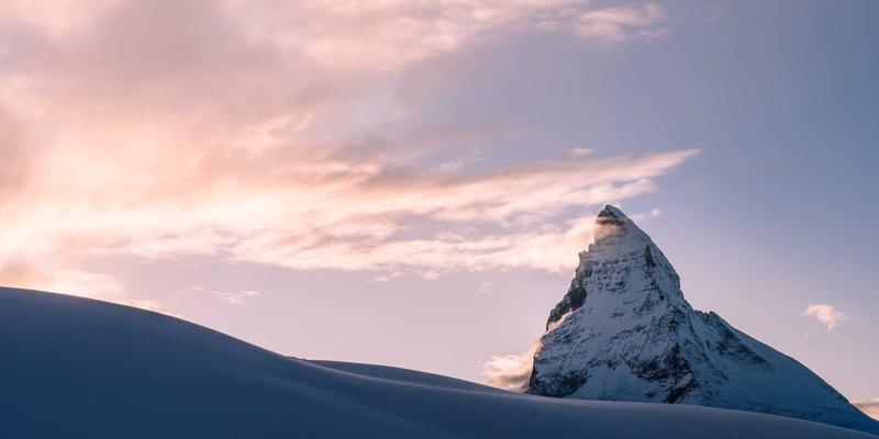 穿越市场周期：构建稳健理财策略与股票投资智慧